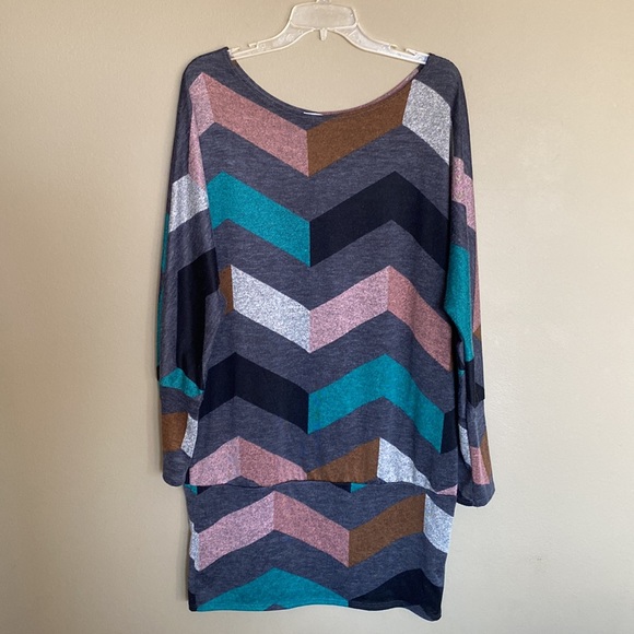 EGS BY ELOGES: Multi Color Chevron Blouson Tunic- XL - Picture 4 of 7